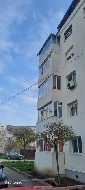 Apartament de vanzare - 4 camere