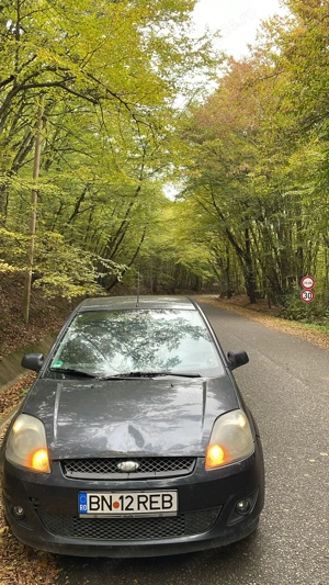 Ford Fiesta 2004 tdci - imagine 2