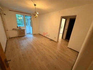 Vanzare apartament 3 camere - imagine 3 Vanzare apartament 3 camere - imagine 3