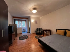 Garsonieta in zona Titan Piata Minis.