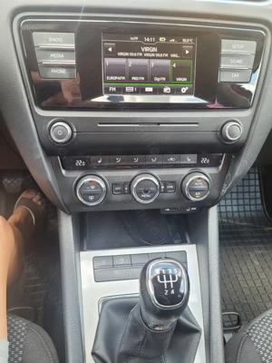 Skoda Octavia Combi 3, an 2017 - imagine 6