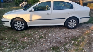 Autoturism skoda - imagine 4