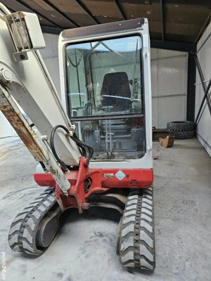 Miniexcavator Tacheuchi de 2,8 tone - imagine 4