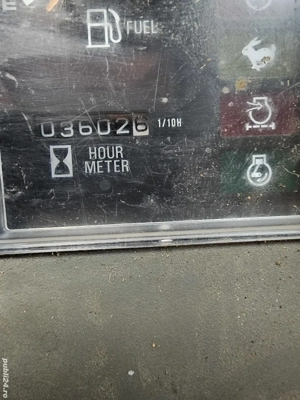 Miniexcavator Tacheuchi de 2,8 tone - imagine 8