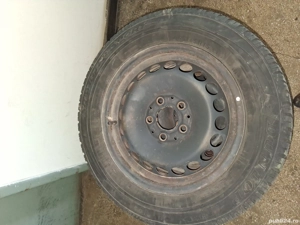 vand 4 genti cu tot cu cauciucuri 195.65.15 ..80%cauciucurile - imagine 3