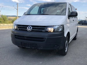 VW Transporter T5 9locuri an 2012 motor 2.0tdi 102cp clima navigatie euro 5