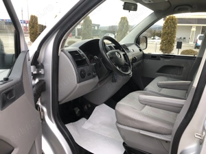 VW Transporter T5 lung 9locuri an 2008 motor 1,9tdi 62kw clima sirocol programabil euro4  - imagine 6