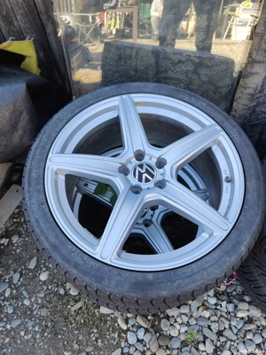 Cauciucuri iarna 5x120 pe 20' si VW pe 17'