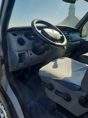 Autoutilitara Renault Master - imagine 6