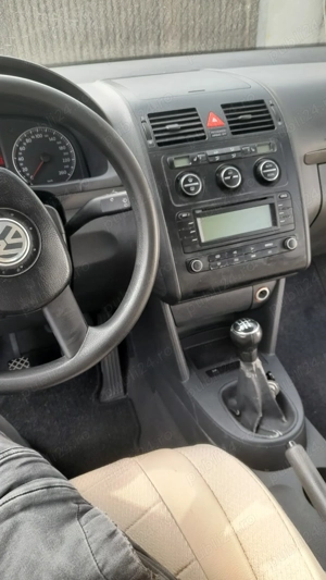 Vând vw touran 1.6 benzina 2003 - imagine 3