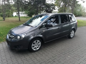 Opel Zafira B 2012