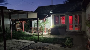 Casa + spatiu comercial cca 100 m2 casa...spațiul 50-60m2 - imagine 7 Casa + spatiu comercial cca 100 m2 casa...spațiul 50-60m2 - imagine 7