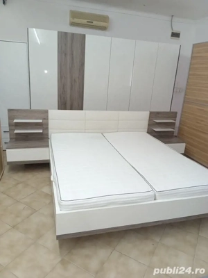 Dormitor modern masiv de vânzare 