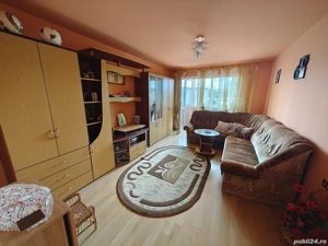 Vând apartament in Hunedoara, zona Micro 4, 43000 eur  - imagine 2