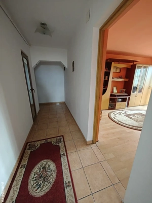 Vând apartament in Hunedoara, zona Micro 4, 43000 eur  - imagine 6