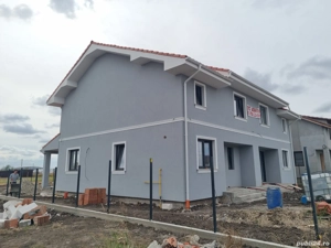 De vânzare   1 2 Duplex modern la 2 min de Timisoara