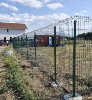 garduri din plasă sau din șipcă metalică