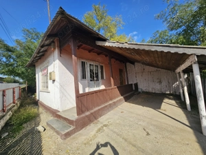 Casa batraneasca de vanzare - imagine 3