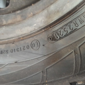 Vand cauciucuri de iarna 195 65 15 Kumo dot 21 - imagine 3