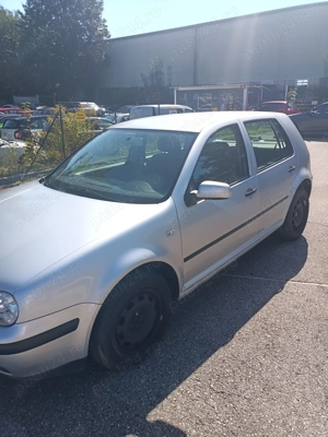 Vând Volkswagen Golf IV
