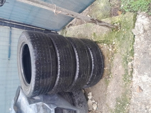 De vanzare cauciucuri : 215 /65/R 16 M+s stare foarte bună pot face și schimb cu 185 /65/r 15 - imagine 3