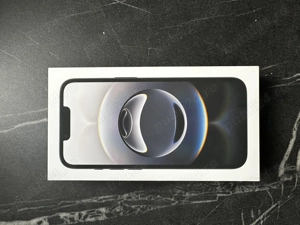 Vind Iphone 16e,nou in cutie