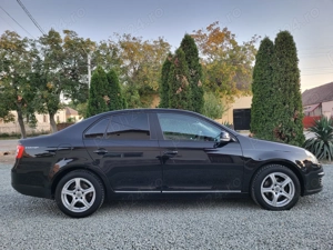 Vw jetta 1.6 MPI înmatriculată RO  - imagine 4