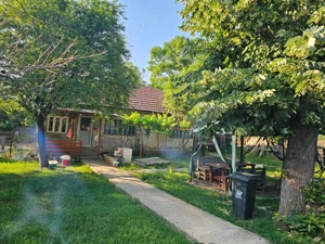 Vând casă comuna Predesti 