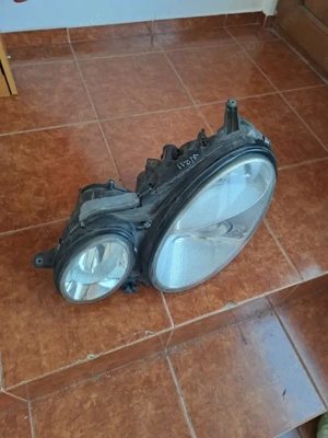 Far stanga Mercedes E Class W211 Xenon original Europa an 2003-2006 complet - imagine 2