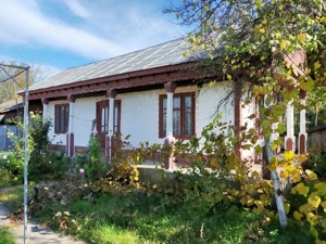 Casa+teren de vânzare 