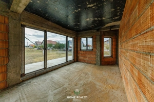 Se vinde- Casa in Șandra(cartierul nou):interior la rosu exterior la gri - imagine 4