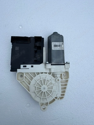 Modul/Motoras Usa VW (3C0959793A/ 1T0959701AG, 3C8837462J)