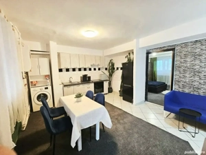 vand apartament decomandat,3 camere, Piata Marasti,Cluj