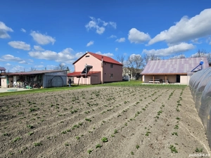 2 case finisate impecabil + 2.300 mp teren, panouri solare 6.5 kW, Jebel   aproape de Timișoara - imagine 3