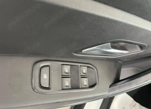 Dacia Duster 1.6 SCe 4WD Comfort - imagine 16