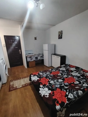Proprietar vând garsoniera la UMT 18 mp, et 2 - imagine 2