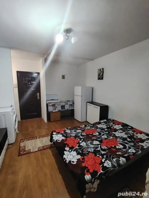 Proprietar vând garsoniera la UMT 18 mp, et 2