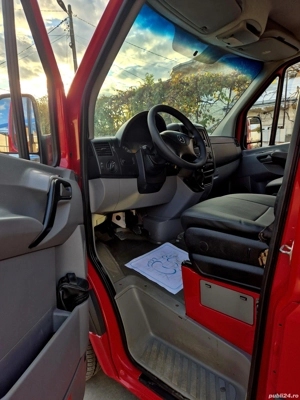 Mercedes Spriter Doka 6 locuri an 2013 10 mot 2.2 CDI 110 cp Euro 5 - imagine 7 Mercedes Spriter Doka 6 locuri an 2013 10 mot 2.2 CDI 110 cp Euro 5 - imagine 7