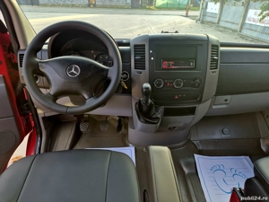 Mercedes Spriter Doka 6 locuri an 2013 10 mot 2.2 CDI 110 cp Euro 5 - imagine 6 Mercedes Spriter Doka 6 locuri an 2013 10 mot 2.2 CDI 110 cp Euro 5 - imagine 6