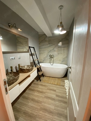 PF vând apartament+parcare 3 camere 90mp - imagine 2