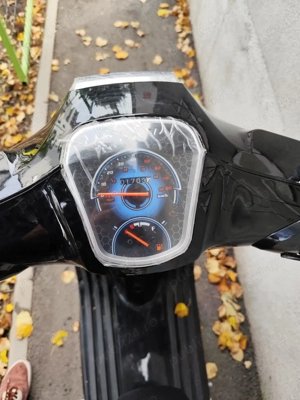 Scuter motor benzina, 49cc, model Barceloneta