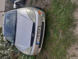 vând Ford focus 2.0 benzina