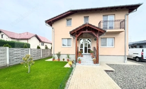 Casa de vanzare, 220 mp, zona Barabant