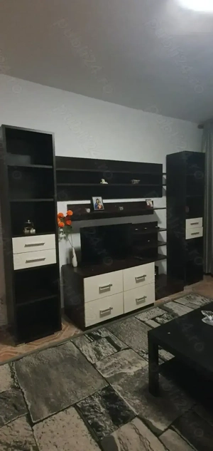 Inchiriez garsoniera  - imagine 3