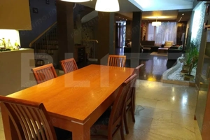 Casă 5 camere,  Garaj dublu • Curte privată • Saună