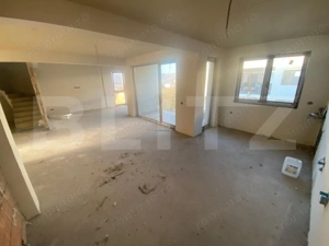 Apartament tip casă cu pod generos, 196,29mp, curte și parcare, Baciu, Petrom