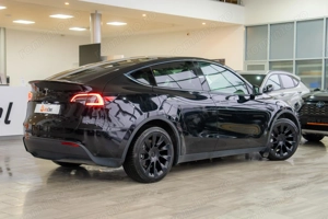 Tesla Model Y STANDARD RANGE - imagine 8