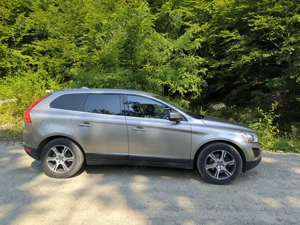 Volvo XC 60, AWD 215 cp - imagine 2