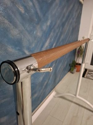 Bară pentru antrenamentul dansatorilor