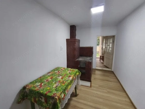 Casa individuala, 60mp, teren 3000mp, zona Padureni, Siret - imagine 8